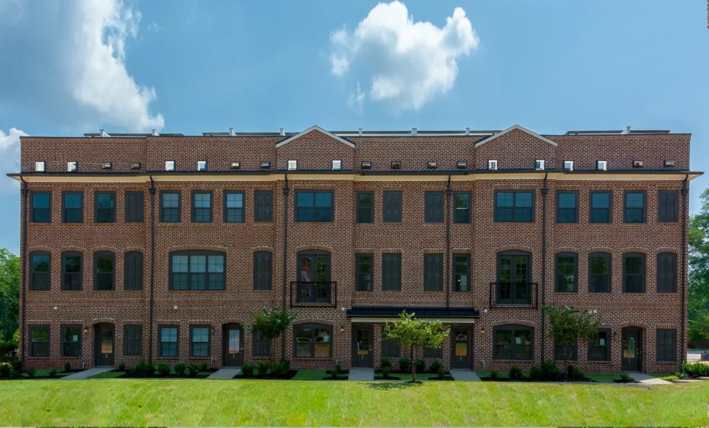 Ward Mungo Companies partnered with The Terranova Group to develop TownPark at Bull Street, a thoughtfully designed multifamily community in Columbia, South Carolina. This project features 28 units with 2- and 3-bedroom layouts, each with 2–3 bathrooms, delivering attainable and workforce housing that meets the needs of growing families and professionals.